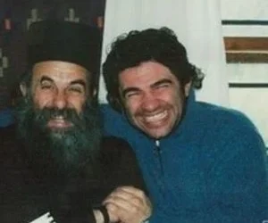 Η ίαση του Νίκου Κουρκούλη από την Αγία Άννα