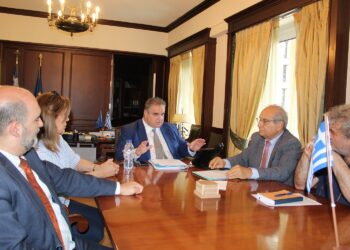 Συνάντηση Σπανάκη-ΠΟΜΙΔΑ : Δέσμη θεσμικών μέτρων ρύθμισης των σχέσεων Ακίνητης Ιδιοκτησίας και Τοπικής Αυτοδιοίκησης