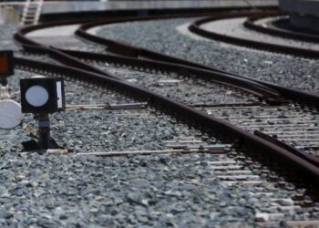 Πάτρα: Ο καύσωνας προκάλεσε στρέβλωση σιδηροδρομικής γραμμής