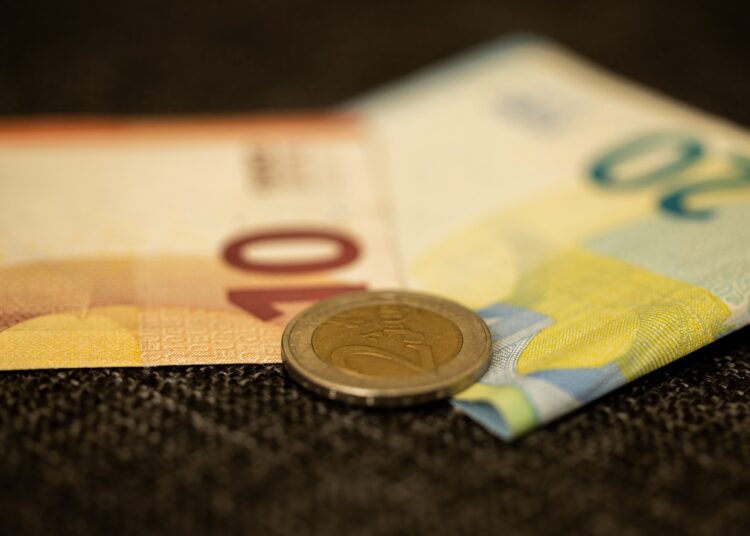 Νέο Εργασιακό: Έρχονται αυξήσεις στις αμοιβές του ιδιωτικού τομέα