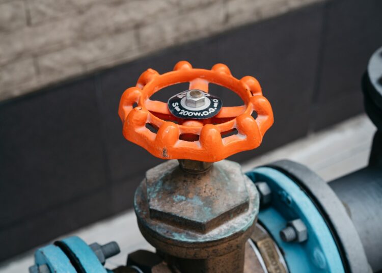 Φυσικό αέριο/ Οδηγείται στη μεγαλύτερη εβδομαδιαία πτώση: Πρόβλημα η αδύναμη ζήτηση και τα υψηλά αποθέματα