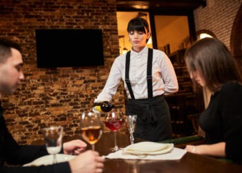 Επιθεώρησης Εργασίας/Ψηφιακή κάρτα εργασίας: 4ώρα που γίνονται 8ώρα και 12ωρα