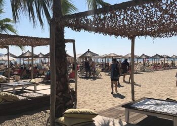 Θεσσαλονίκη/Beach bar: Πρόστιμο-«μαμούθ» 100.000 ευρώ επιβλήθηκε για κατάληψη αιγιαλού
