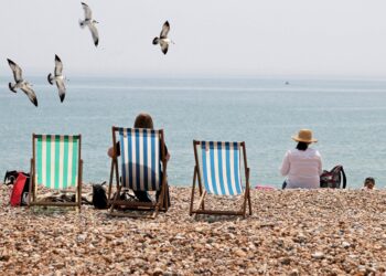 MyCoast: Πρόστιμα άνω των 800.000 ευρώ έχουν επιβληθεί για παραβιάσεις σε 150 παραλίες