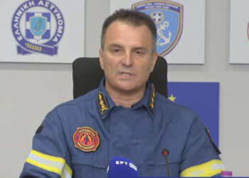 Φωτιά τώρα στην Κορινθία /Βαθρακογιάννης: Πάρα πολύ δύσκολη πυρκαγιά, δεν έχει ελεγχθεί