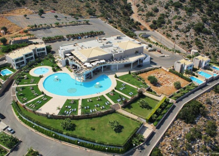 Κρήτη: Το Royal Heights στα Μάλια περνά στο CHC Group