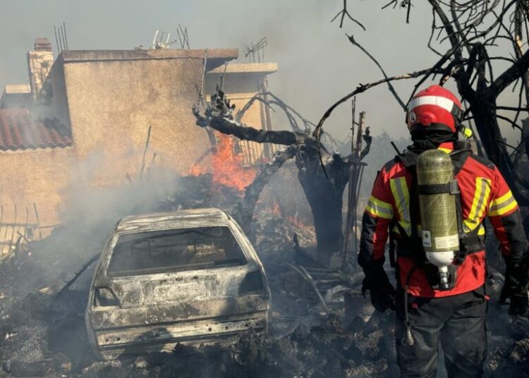 Πύρινη λαίλαπα στην Αττική: Βοήθεια στην πυρόσβεση προσφέρουν Τουρκία, Κύπρο και Μολδαβία