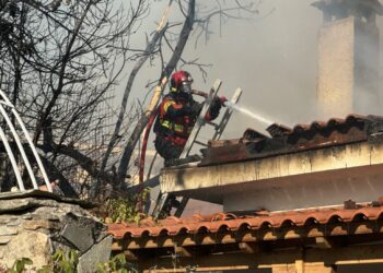 Πύρινη λαίλαπα στην Αττική: Βοήθεια στην πυρόσβεση προσφέρουν Τουρκία, Κύπρο και Μολδαβία