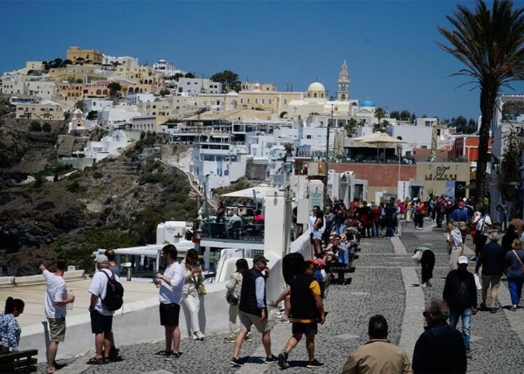 CNN για Σαντορίνη: To «νησί του Instagram» έχει και την άσχημη πλευρά του