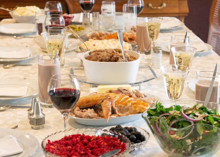 Ακριβότερο το τραπέζι του Δεκαπενταυγούστου: Χωρίς αρνί και κατσίκι – Αυξημένες οι τιμές στα λαχανικά