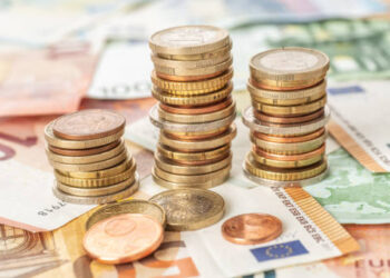 Bloomberg: Πέφτει το Euribor -Σταδιακή ανακούφιση