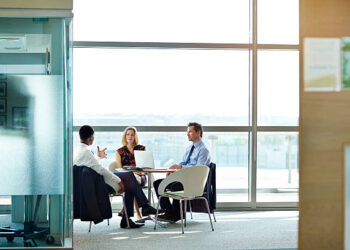 Επαγγελματικά ακίνητα: Στα 800 εκατ. ευρώ οι επενδύσεις το α’ εξάμηνο 2024