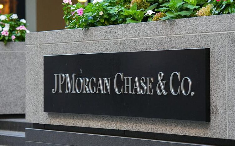 JP Morgan: Η Fed θα πρέπει να μειώσει τα επιτόκια κατά 50 μονάδες βάσης