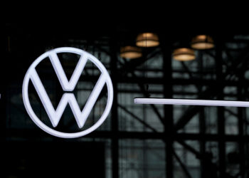 Volkswagen: Ετοιμάζεται να κλείσει εργοστάσια στην Γερμανία