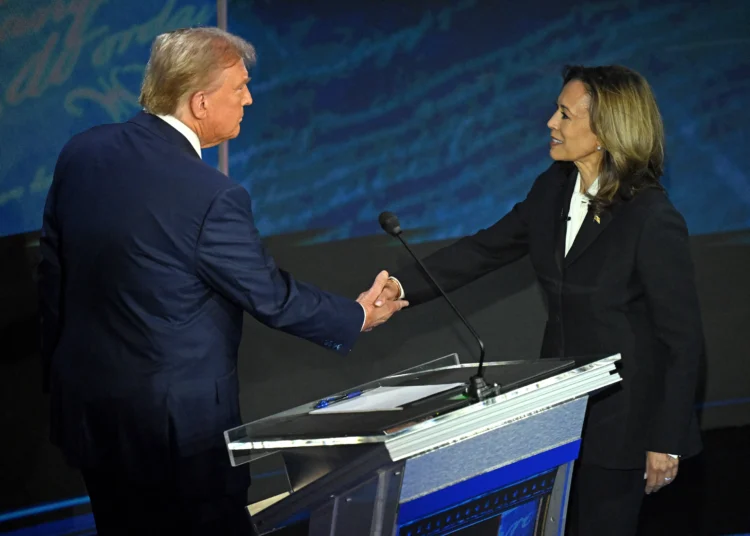 Debate/ Κάμαλα Χάρις: «Καθαρίσαμε το χάλι σου» – Τραμπ: «Είσαι Μαρξίστρια»