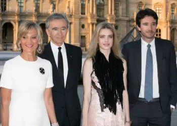 Bernard Arnault: Η απλή φόρμουλα των πλουσιότερων ανθρώπων στον κόσμο που οδηγεί στην επιτυχία