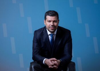 ΔΕΗ: Σημαντικό deal με τους Ομίλους Κοπελούζου και Σαμαρά