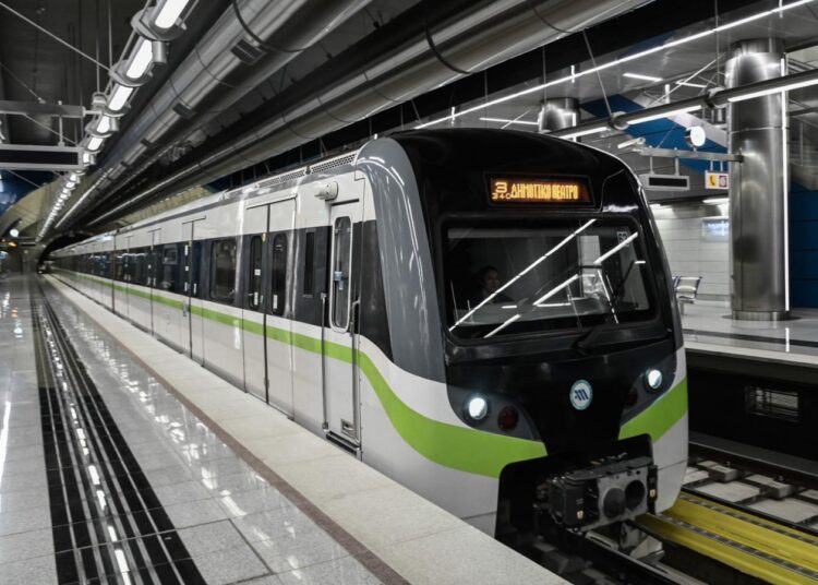 Πώς θα πάψουν να «βράζουν» τα μέσα μαζικής μεταφοράς;