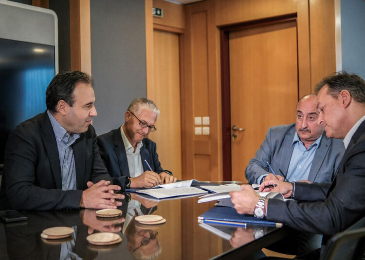 Υπογραφή του έργου «Smart Τρίκαλα» παρουσία του Υπουργού Ψηφιακής Διακυβέρνησης, μεταξύ του Δήμου Τρικκαίων και της ένωσης εταιρειών Nova ICT – Dotsoft