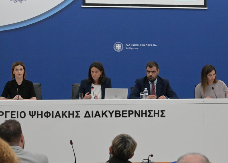 ΥΠΕΚΑ: Τα μέτρα για την απασχόληση και τη στήριξη συνταξιούχων