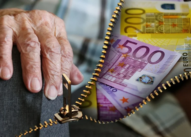 Συντάξεις Οκτωβρίου 2024: Από αύριο το απόγευμα η πληρωμή τους – Πότε θα καταβληθούν τα επιδόματα