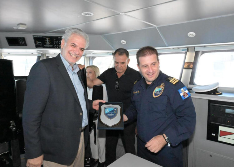 Θεσσαλονίκη/ΔΕΘ: Επιθεώρηση Πλωτού Περιπολικού του Λιμενικού Σώματος (pics)