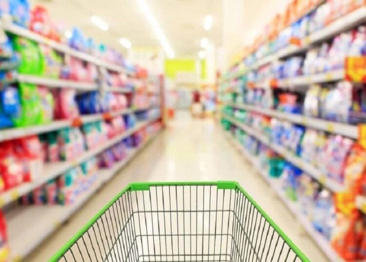 ΙΕΛΚΑ: Οι Έλληνες πληρώνουμε περισσότερα, καταναλώνουμε λιγότερα