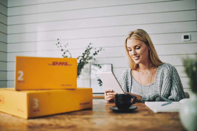 DHL Express: Νέα υπηρεσία επιστροφής δεμάτων χωρίς ετικέτα