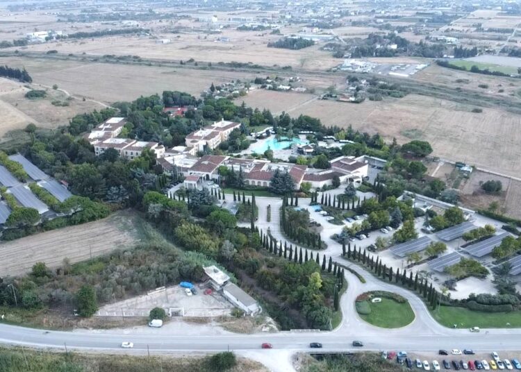 Η ELPEDISON κατασκεύασε για το Hyatt Regency Thessaloniki το μεγαλύτερο Φωτοβολταϊκό Σύστημα με Car-Ports στην Ελλάδα