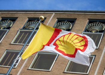 Shell: «Χασούρα» στο κέρδος διύλισης