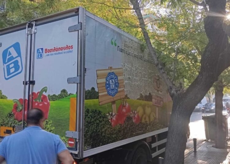 Δωρεά προϊόντων από την ΑΒ Βασιλόπουλος στα ΚΑΠΗ του δήμου Θεσσαλονίκης