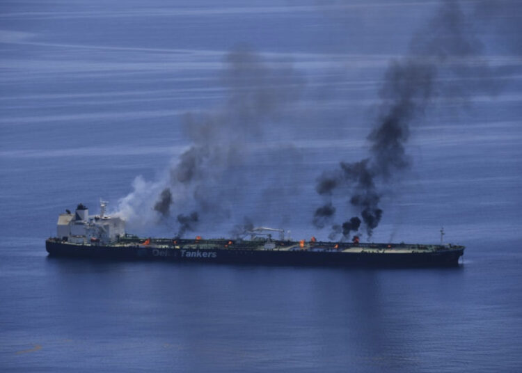 Reuters: Οι Χούθι απειλούν τον Ελληνικό Εμπορικό Στόλο- «Ετοιμαστείτε να δεχθείτε επίθεση»