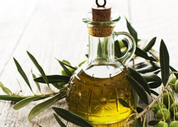 Σε πτώση οι τιμές ελαιολάδου: Πότε θα δούμε τη διαφορά στο ράφι