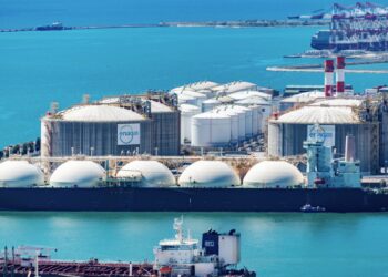 Βρετανικός ναυτιλιακός Οίκος εκθειάζει τους Έλληνες πλοιοκτήτες και αποκαλύπτει το πραγματικό τους μέγεθος