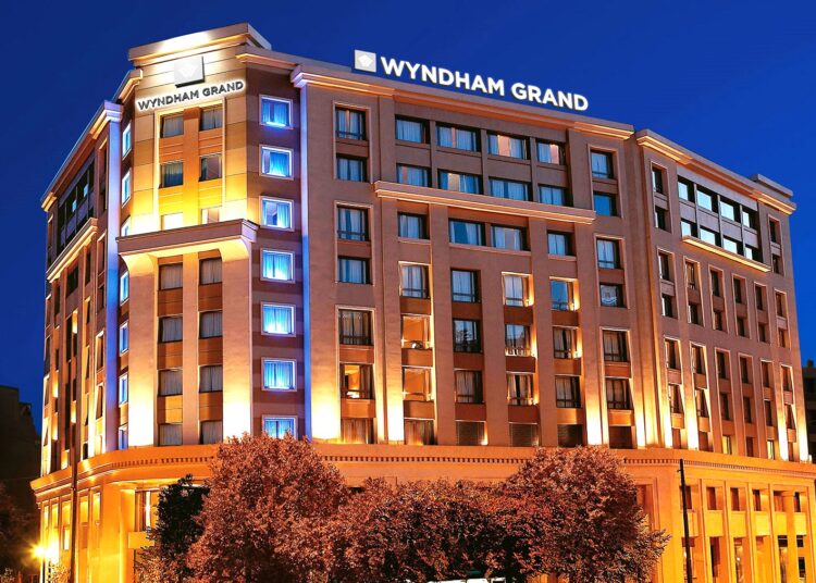 Wyndham Hotels & Resorts: Διευρύνει την παρουσία της στην Ελλάδα – Οι δύο νέες συμφωνίες