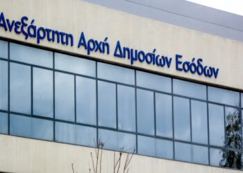 ΑΑΔΕ-POS: Άγριο «σαφάρι» σε κεντρικές πιάτσες ταξί – Στο 50% το ποσοστό συμμόρφωσης