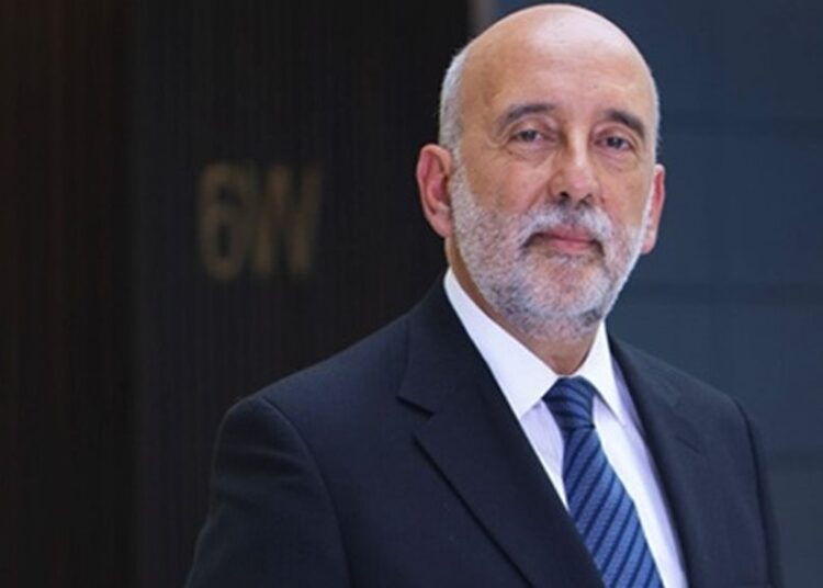 ΕΚΤ/Μακλούφ για επιτόκια: «Δε χρειάζεται να βιαστούμε να τα μειώσουμε»