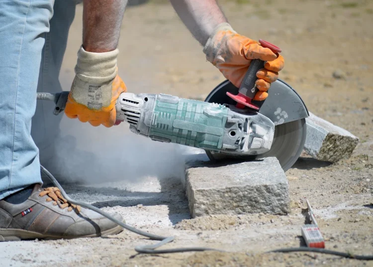 Το ΠΑΣΟΚ …ξεκινά πόλεμο με την Κυβέρνηση για την Εθνική Συλλογική Σύμβαση Εργασίας