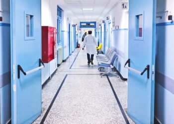 Παράταση του χρόνου παραμονής των ιατρών στο ΕΣΥ και μετά τα 67 έτη