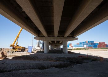 ΤΕΕ: «Έξυπνες» γέφυρες, σήραγγες και διαβάσεις για την ενίσχυση της οδικής ασφάλειας