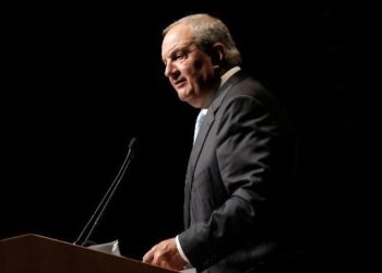 Καραμανλής: Κατά της διαγραφής Σαμαρά- «Δεν με ενδιαφέρει η Προεδρία της Δημοκρατίας»