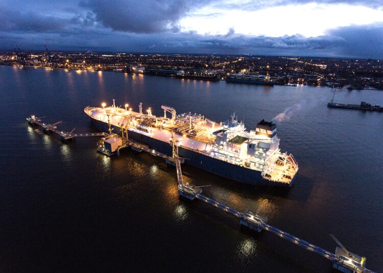 «Επέλαση» αντιπροσώπων σημαντικών παραγωγών LNG του αραβικού κόσμου στην Αλεξανδρούπολη