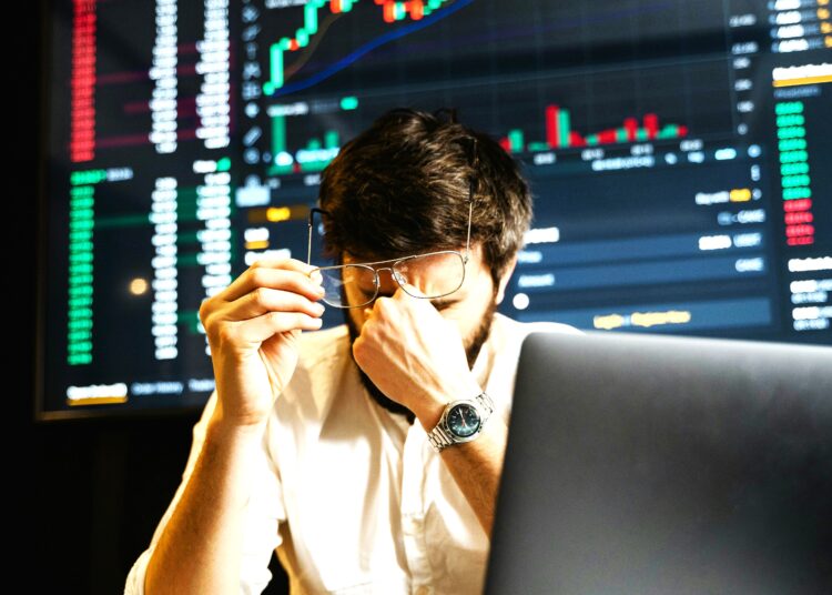 Πήραν «κεφάλι» τα γαλλικά ομόλογα έναντι των ελληνικών: Ένα κρίσιμο σημείο καμπής για τις αγορές