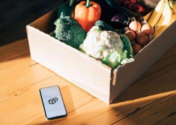 Οι λαϊκές αγορές περνούν στη ψηφιακή εποχή και ξεκινούν να λειτουργούν με.. delivery