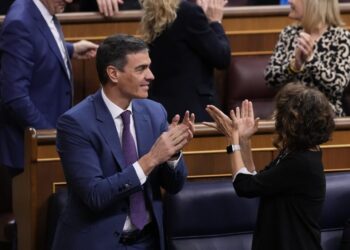 Ισπανία/Προϋπολογισμός: Ο Σάντσεθ επέκτεινε την «έκτακτη εισφορά» των τραπεζών για άλλα 3 χρόνια