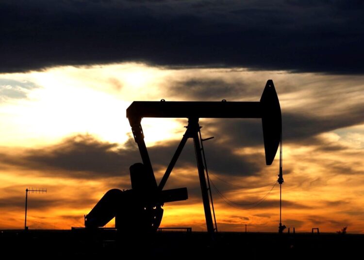 Πετρέλαιο: Το Brent «σκαρφάλωσε» στα 75 δολάρια το βαρέλι