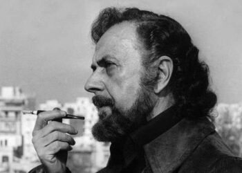 17 Νοέμβρη/ Συγκλονιστικό βίντεο: Ο ποιητής της «Ρωμιοσύνης» απαγγέλλει το ιστορικό ποίημα