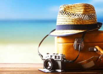 Στα 21,3 δισ. ευρώ εκτοξεύτηκαν τα έσοδα από τον τουρισμό στο 9μηνο 2024