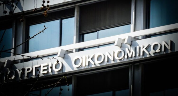 ΥΠΕΘΟ: Το σχέδιο κατάργησης των τεκμηρίων έως το 2027