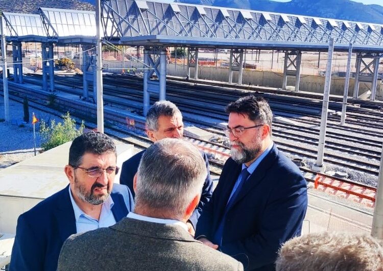 Αυτοψία του Υφυπουργού Μεταφορών στο αμαξοστάσιο του ΤΡΑΜ στο Ελληνικό